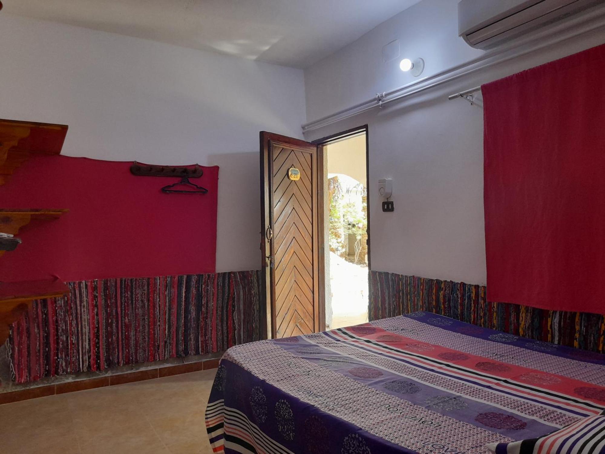 Fighting Kangaroo Camp Hotel Dahab Exterior photo